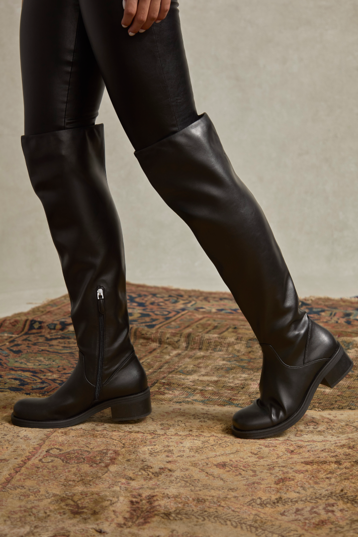 Comfortable Women's Tall Boots Image
