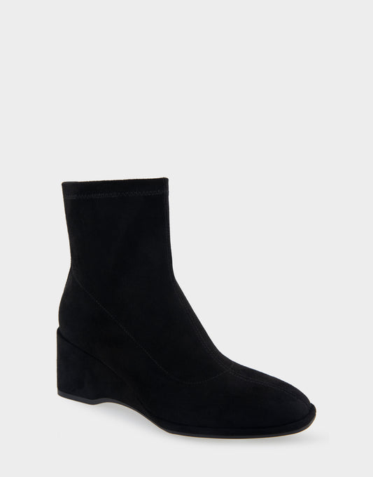 Women's Wedge Heel Ankle Boot in Black