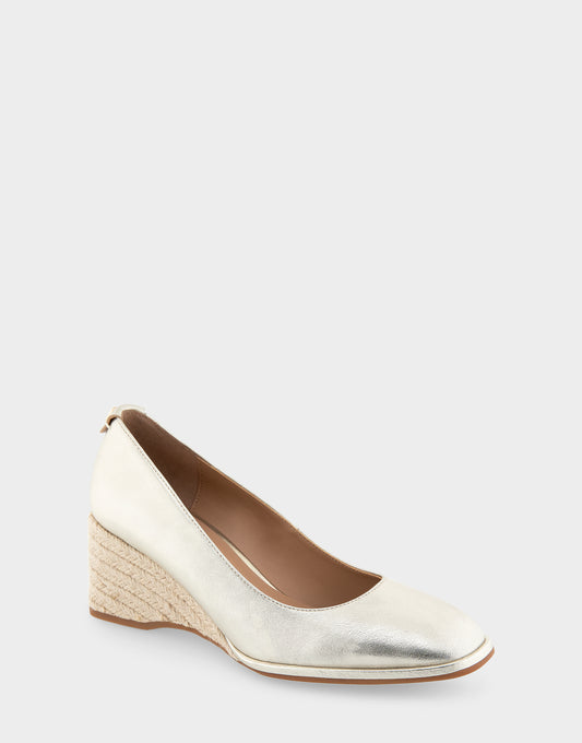 Women's Sculpted Wedge Pump in Soft Gold Leather