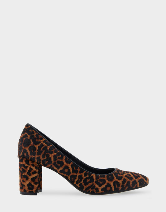 Women's Mid Heel Pump in Leopard Print