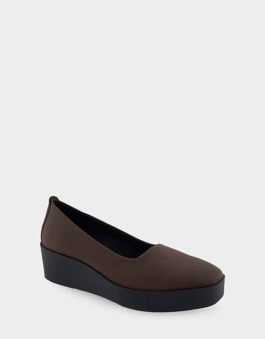 Women's Flatform Shoe in Brown