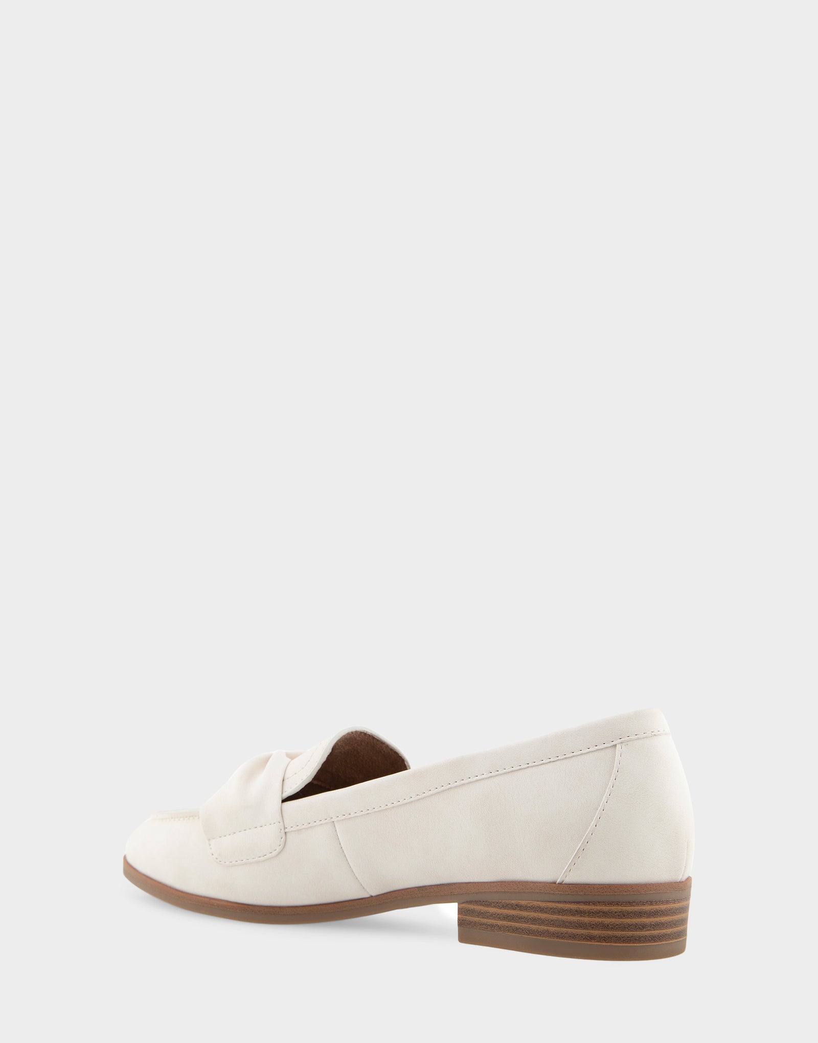 Women's Tailored Loafer in Eggnog Faux Leather