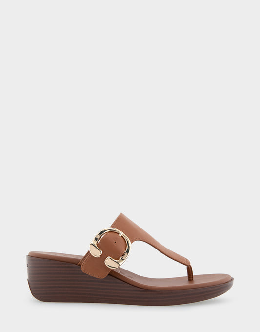 Women's Buckle Detail Wedge Thong Sandal in Tan Faux Leather