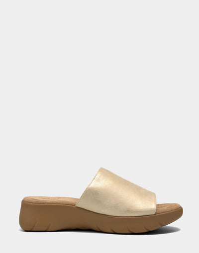 Women's Sandal in Soft Gold – Aerosoles