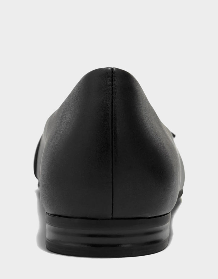 Comfortable Women's Casual Flat in Black Faux Soft Leather Faux Soft Leather, rear view 