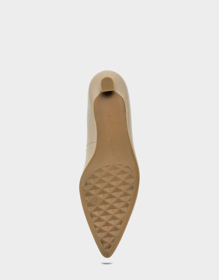 Comfortable Women's Kitten Heel in Dune Leather Leather, sole view 
