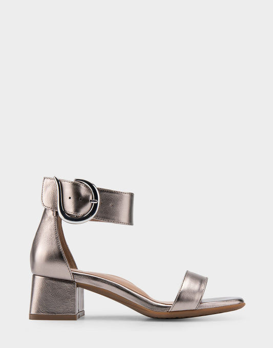 Women's Heeled Sandal in Silver