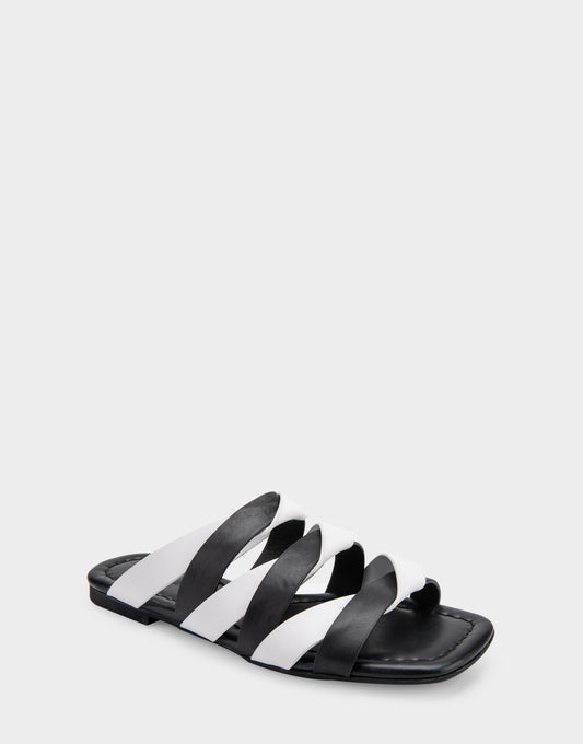 Women's Flat Sandal in Black